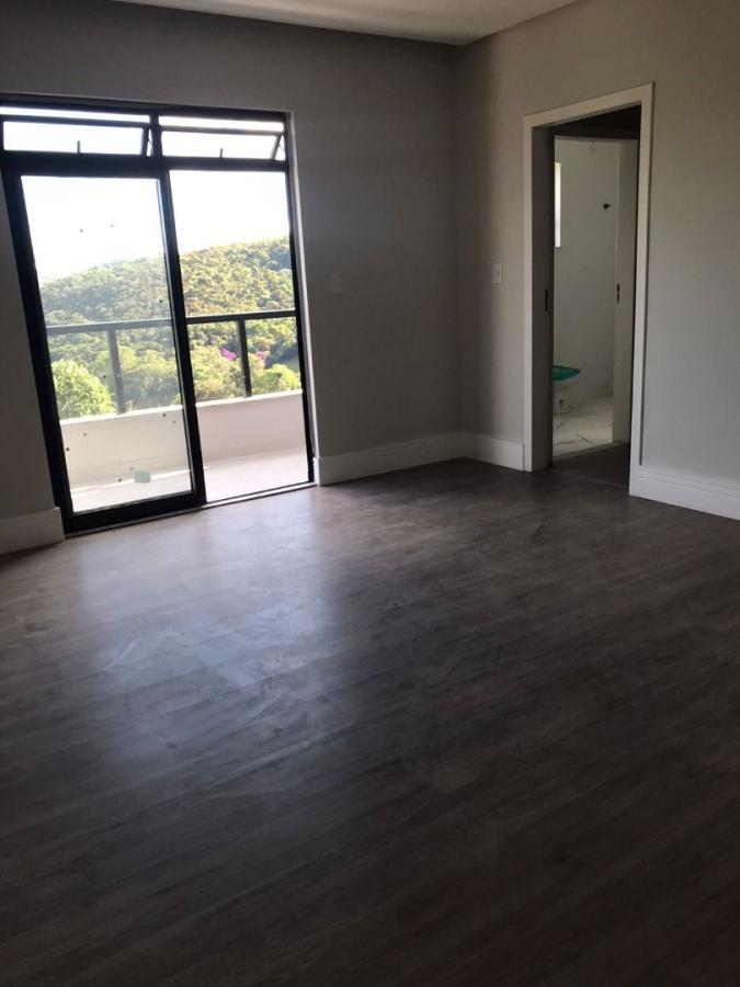 Casa à venda com 3 quartos, 330m² - Foto 9