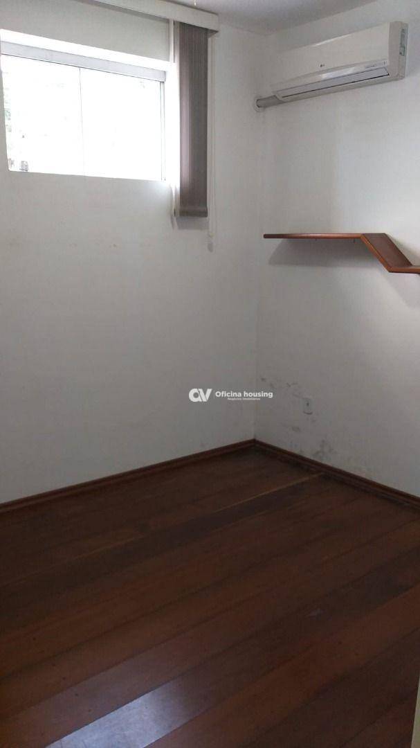 Casa à venda com 4 quartos, 165m² - Foto 14