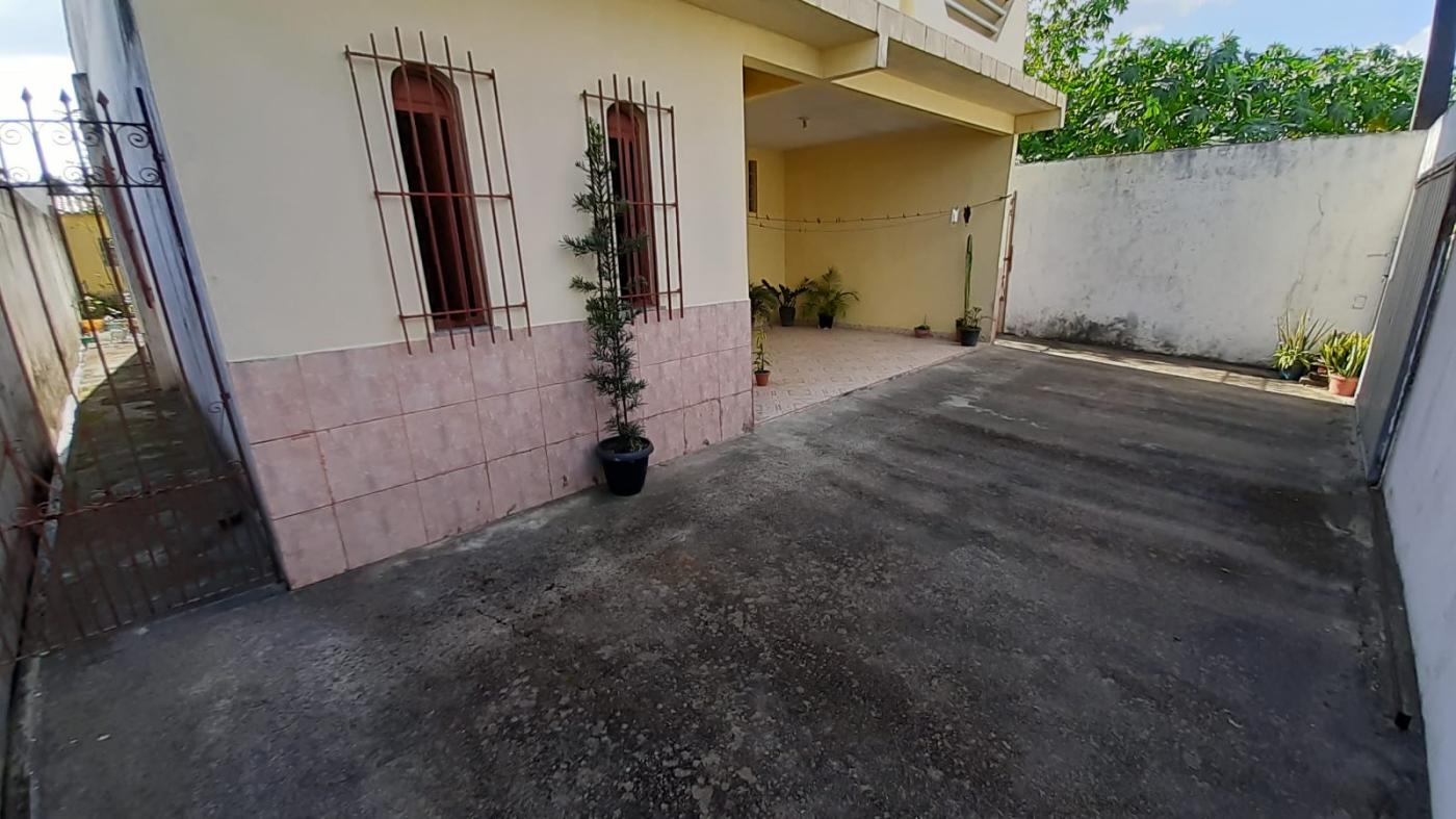 Casa à venda com 5 quartos, 270m² - Foto 4