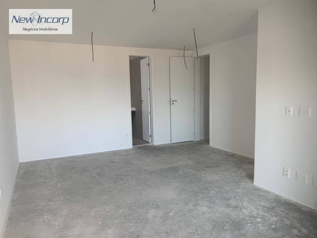 Apartamento à venda com 4 quartos, 271m² - Foto 4