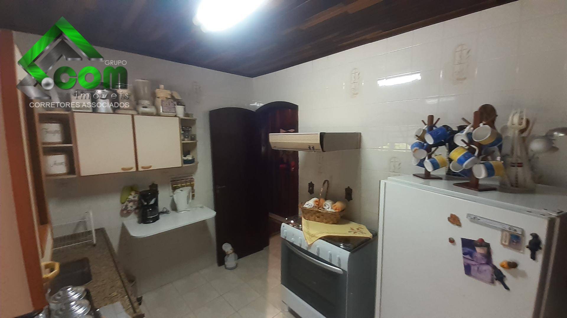 Chácara à venda com 3 quartos, 188m² - Foto 19