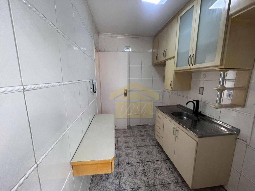 Apartamento para alugar com 2 quartos, 68m² - Foto 9