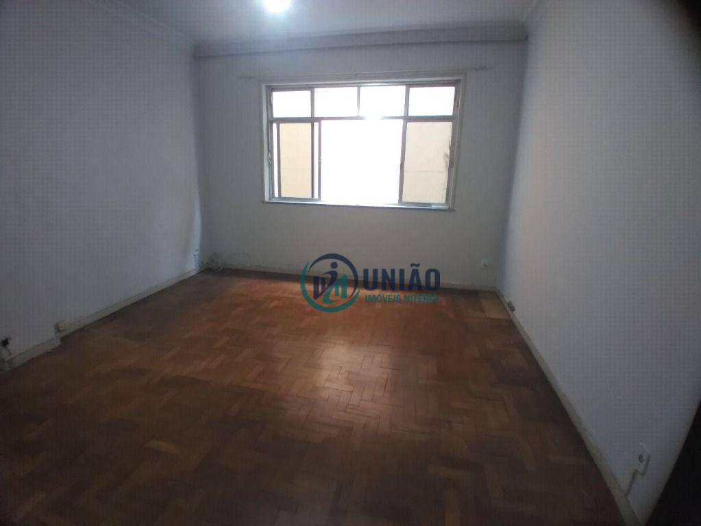 Apartamento à venda com 3 quartos, 100m² - Foto 3