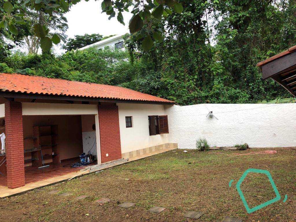 Casa de Condomínio para alugar com 3 quartos, 220m² - Foto 13