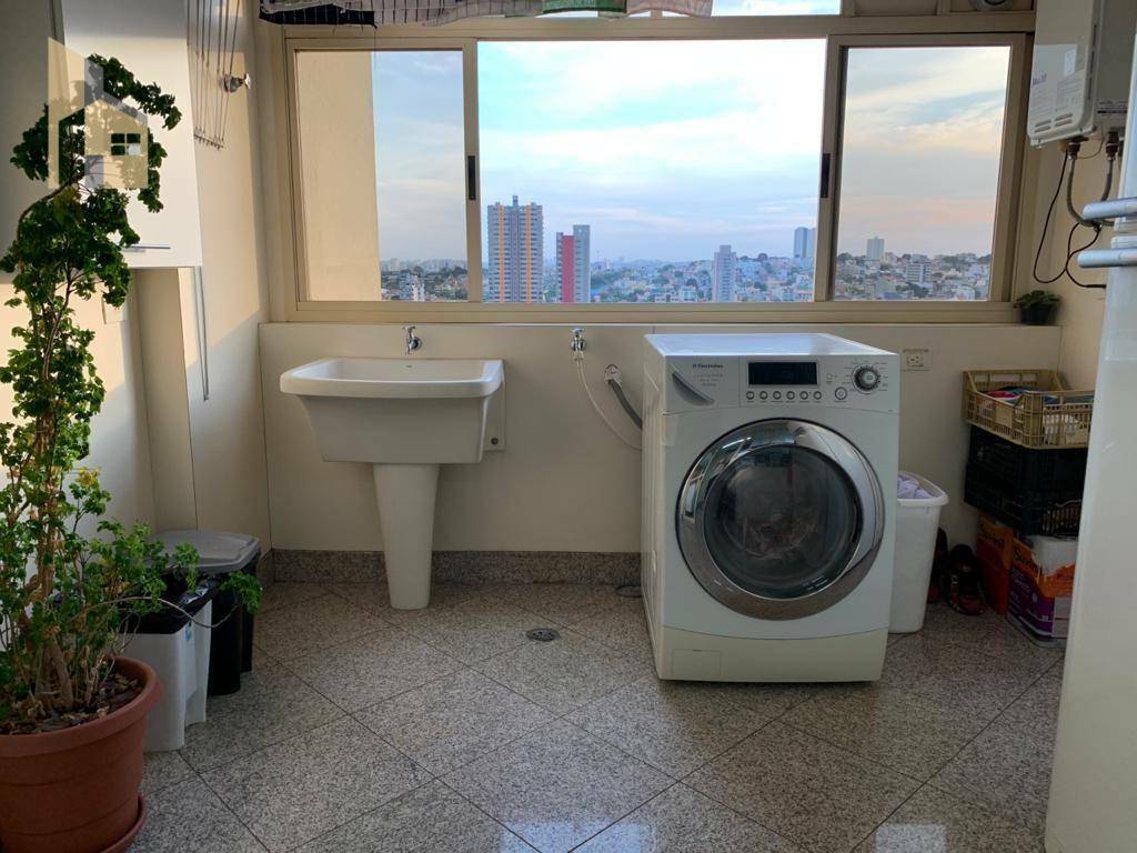 Apartamento à venda com 3 quartos, 210m² - Foto 26