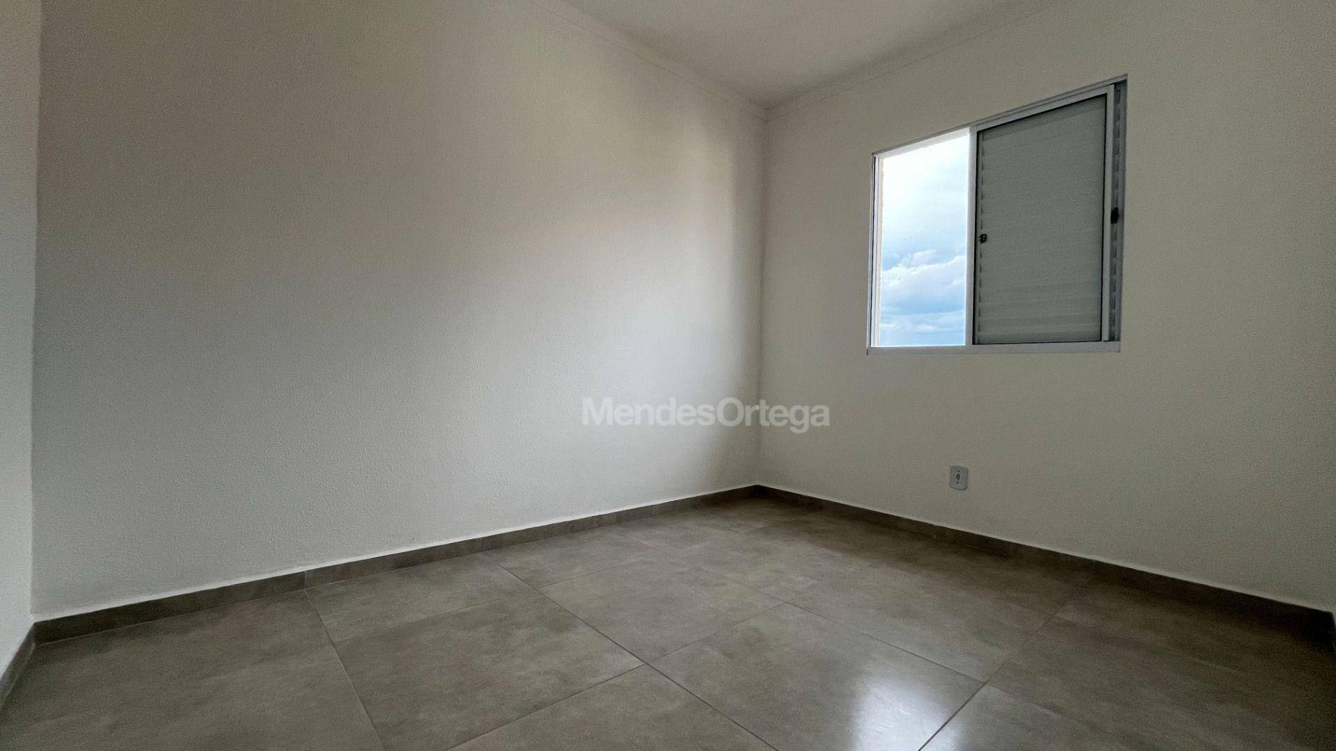 Apartamento para alugar com 2 quartos, 50m² - Foto 6