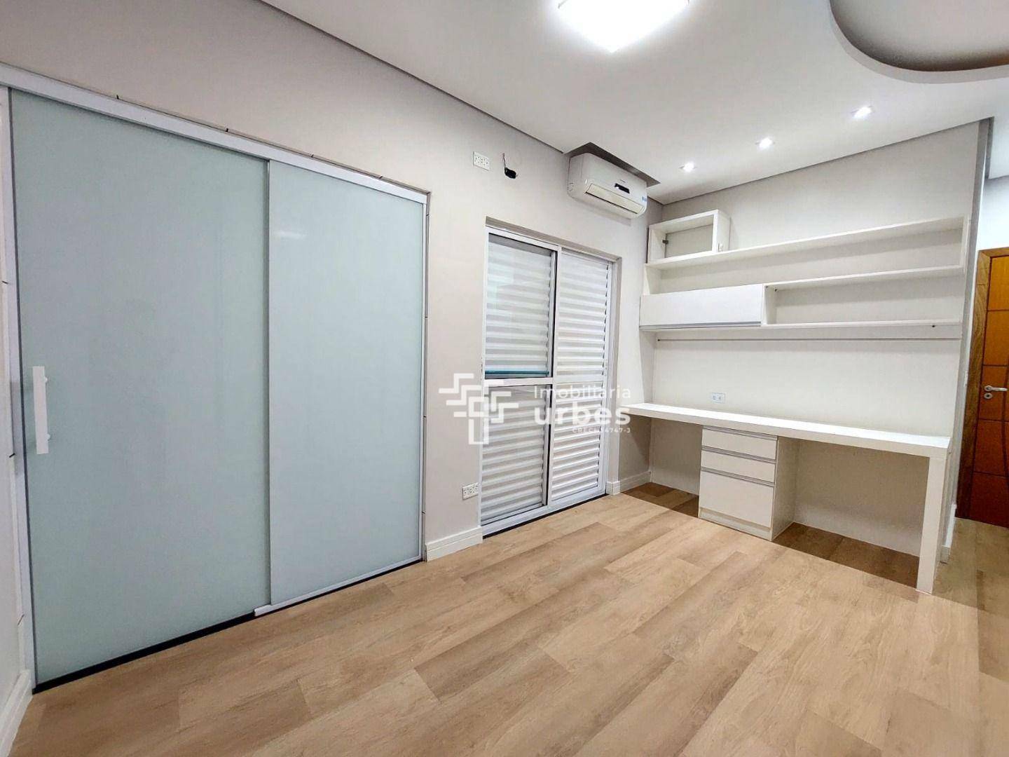 Casa para alugar com 3 quartos, 169m² - Foto 10