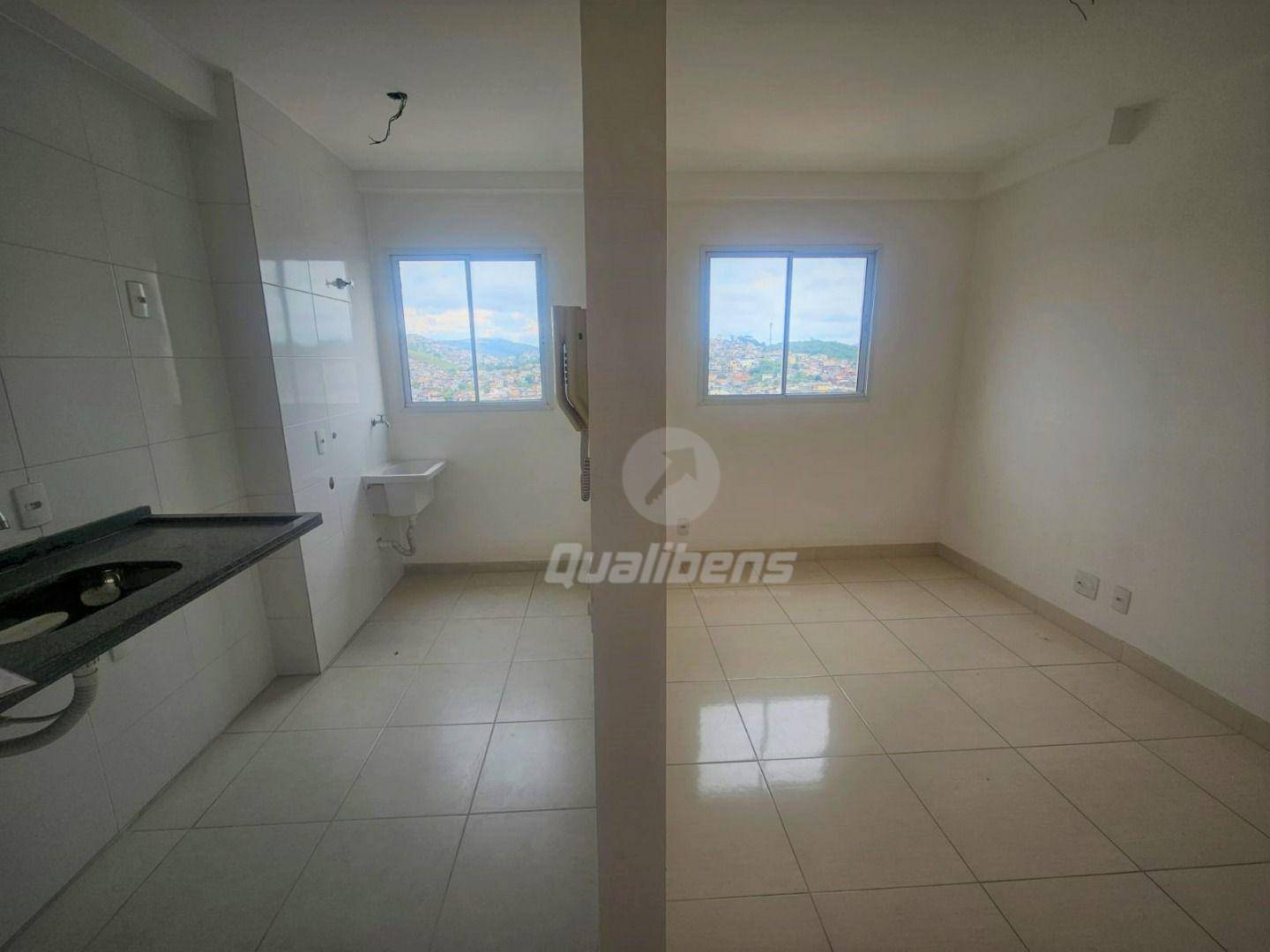 Apartamento à venda com 3 quartos, 50m² - Foto 3