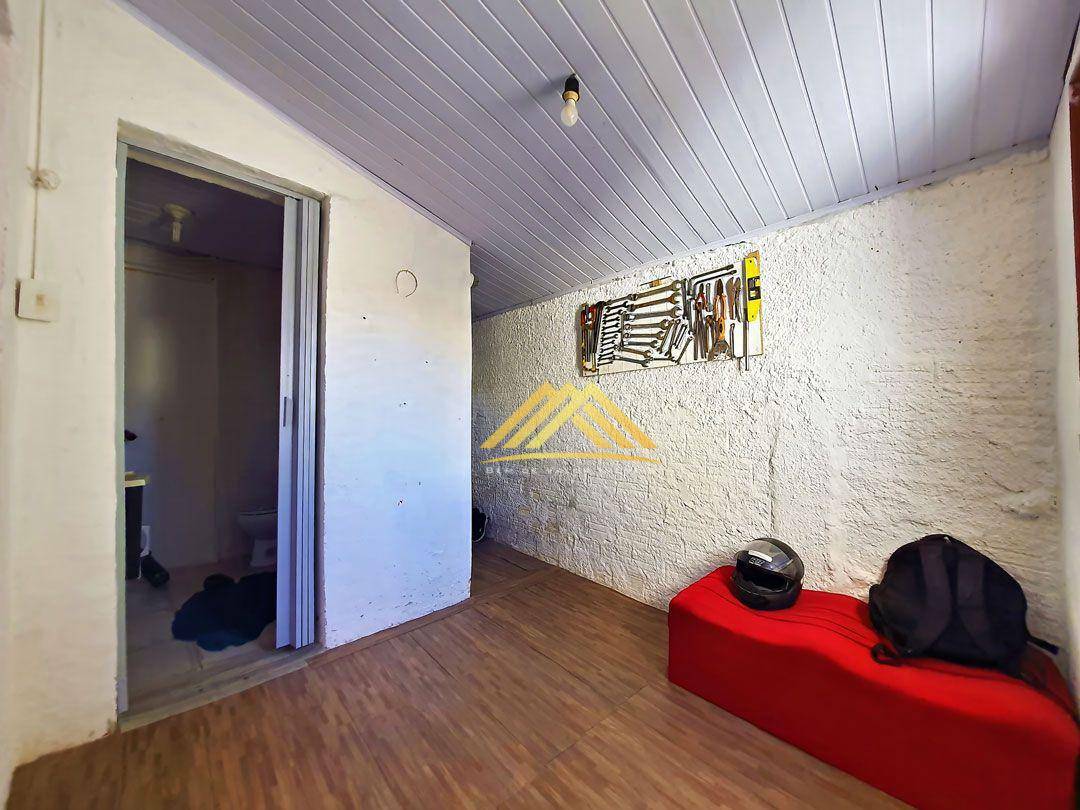 Casa à venda com 3 quartos, 62m² - Foto 9