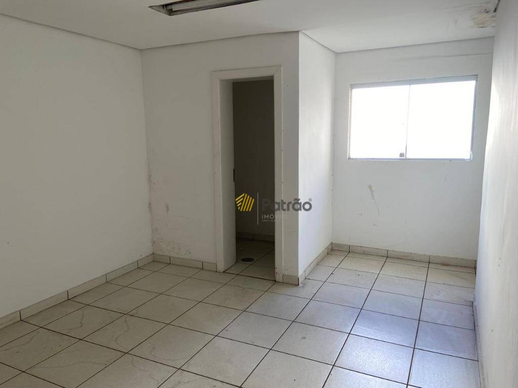 Casa para alugar com 12 quartos, 544m² - Foto 16