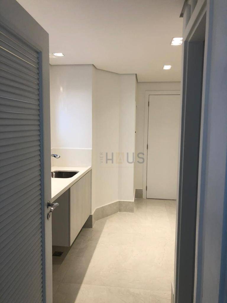 Apartamento para alugar com 4 quartos, 248m² - Foto 21