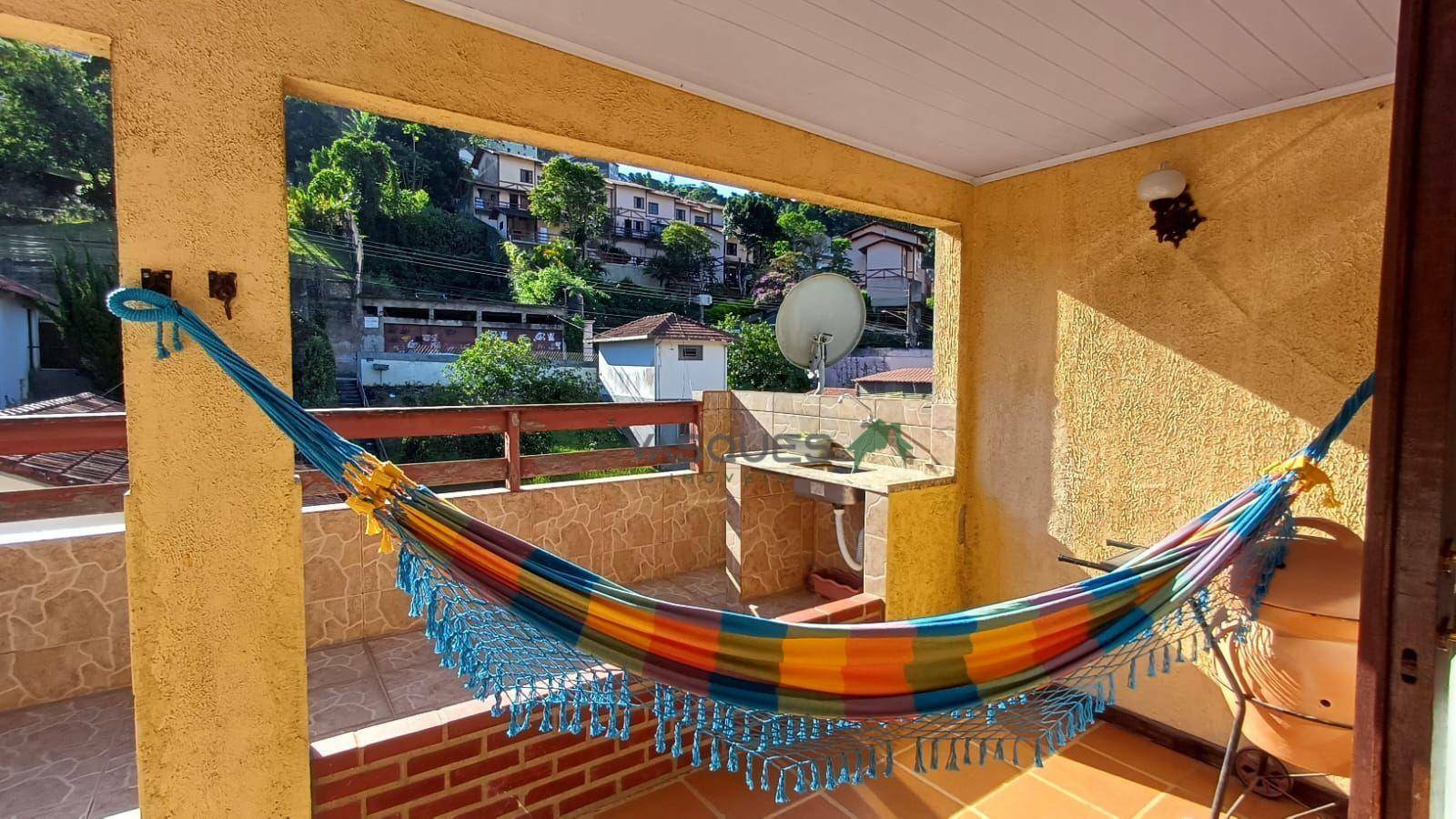 Apartamento à venda com 4 quartos, 147m² - Foto 2