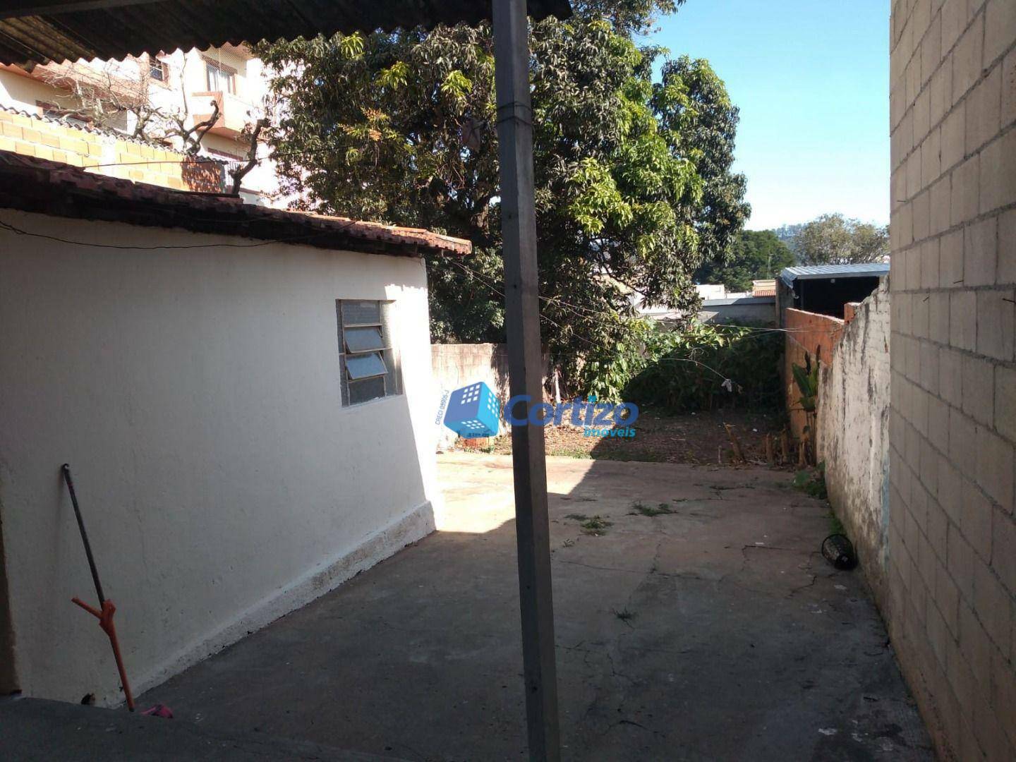 Casa à venda com 2 quartos, 100m² - Foto 11