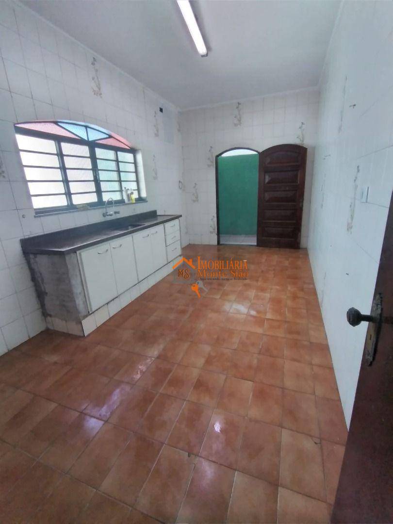 Casa à venda com 4 quartos, 200m² - Foto 9