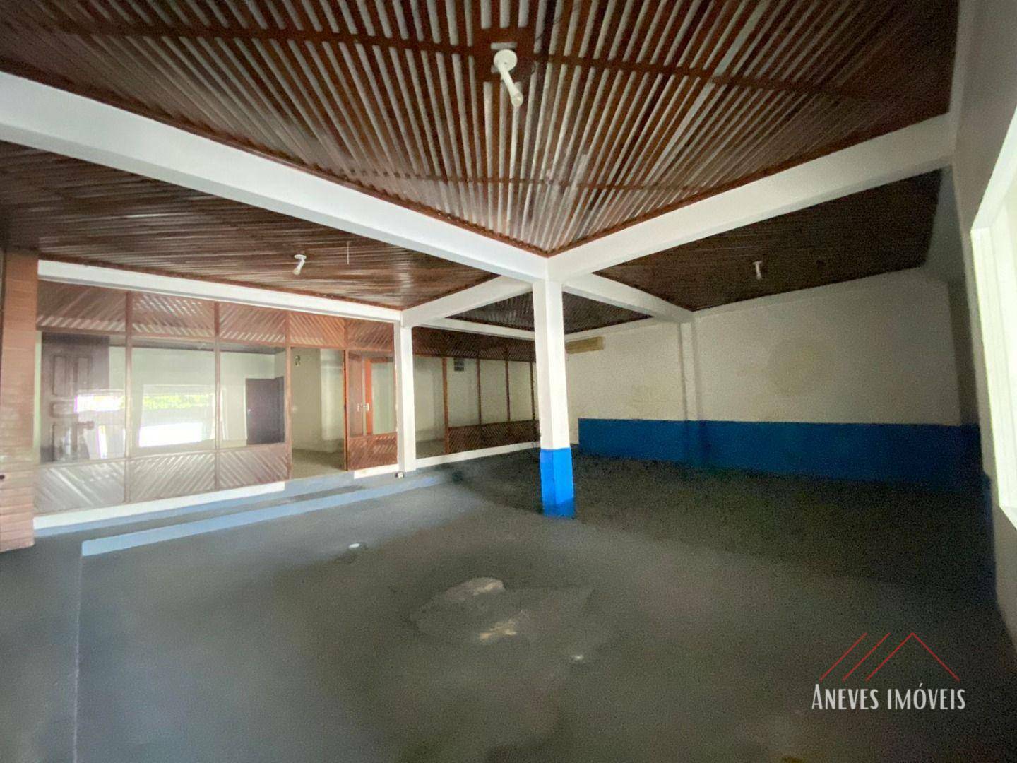 Casa à venda com 3 quartos, 450m² - Foto 30