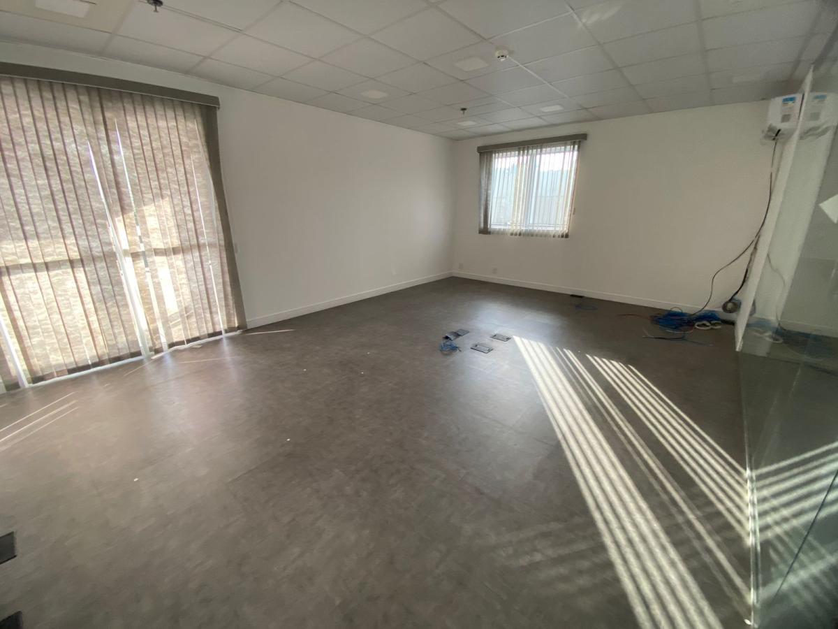 Prédio Inteiro para alugar com 4 quartos, 183m² - Foto 29