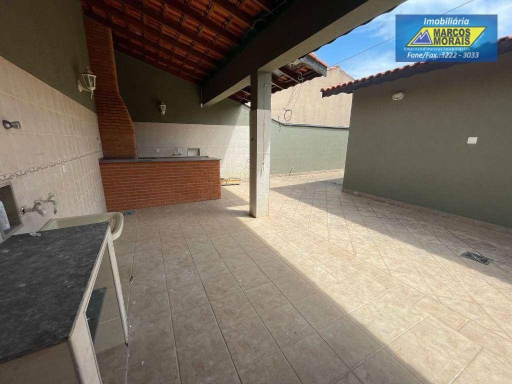 Casa à venda e aluguel com 4 quartos, 375m² - Foto 13