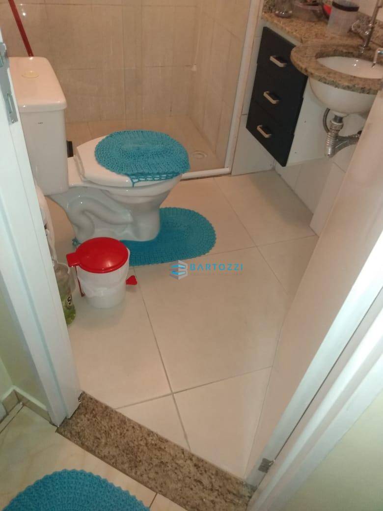 Apartamento à venda com 2 quartos, 50m² - Foto 4