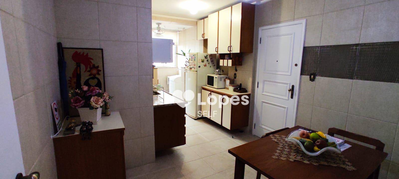 Apartamento à venda com 3 quartos, 207m² - Foto 11