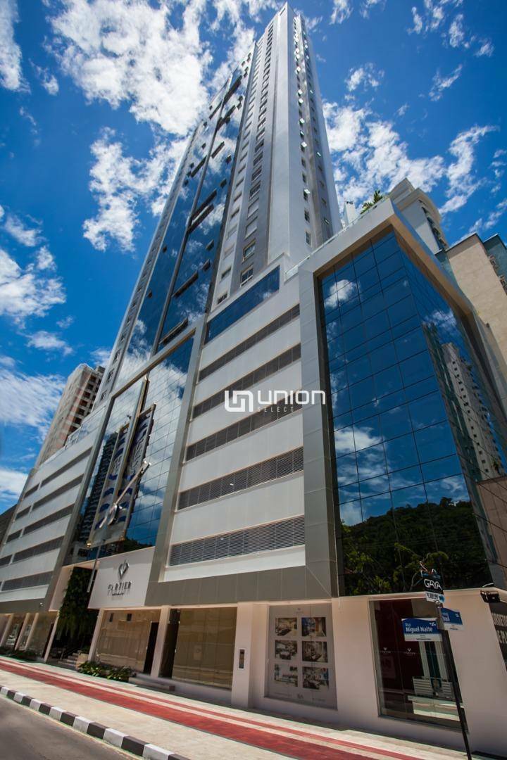 Cobertura à venda com 4 quartos, 289m² - Foto 2