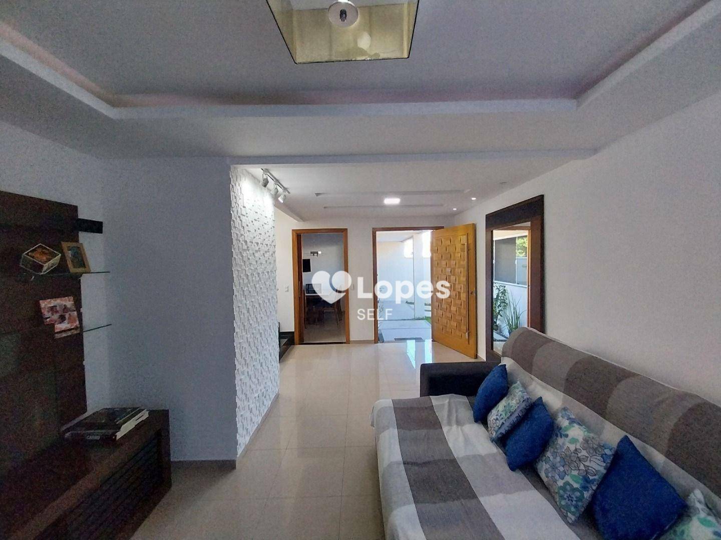 Casa à venda com 3 quartos, 180m² - Foto 4