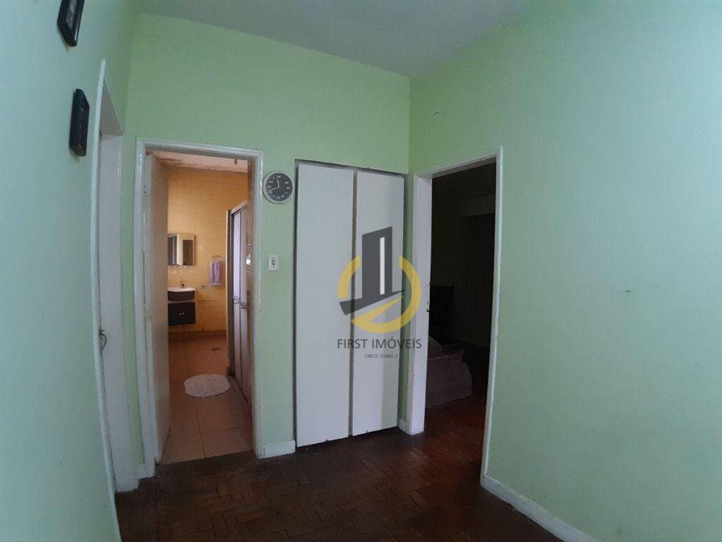 Sobrado à venda com 2 quartos, 250m² - Foto 8