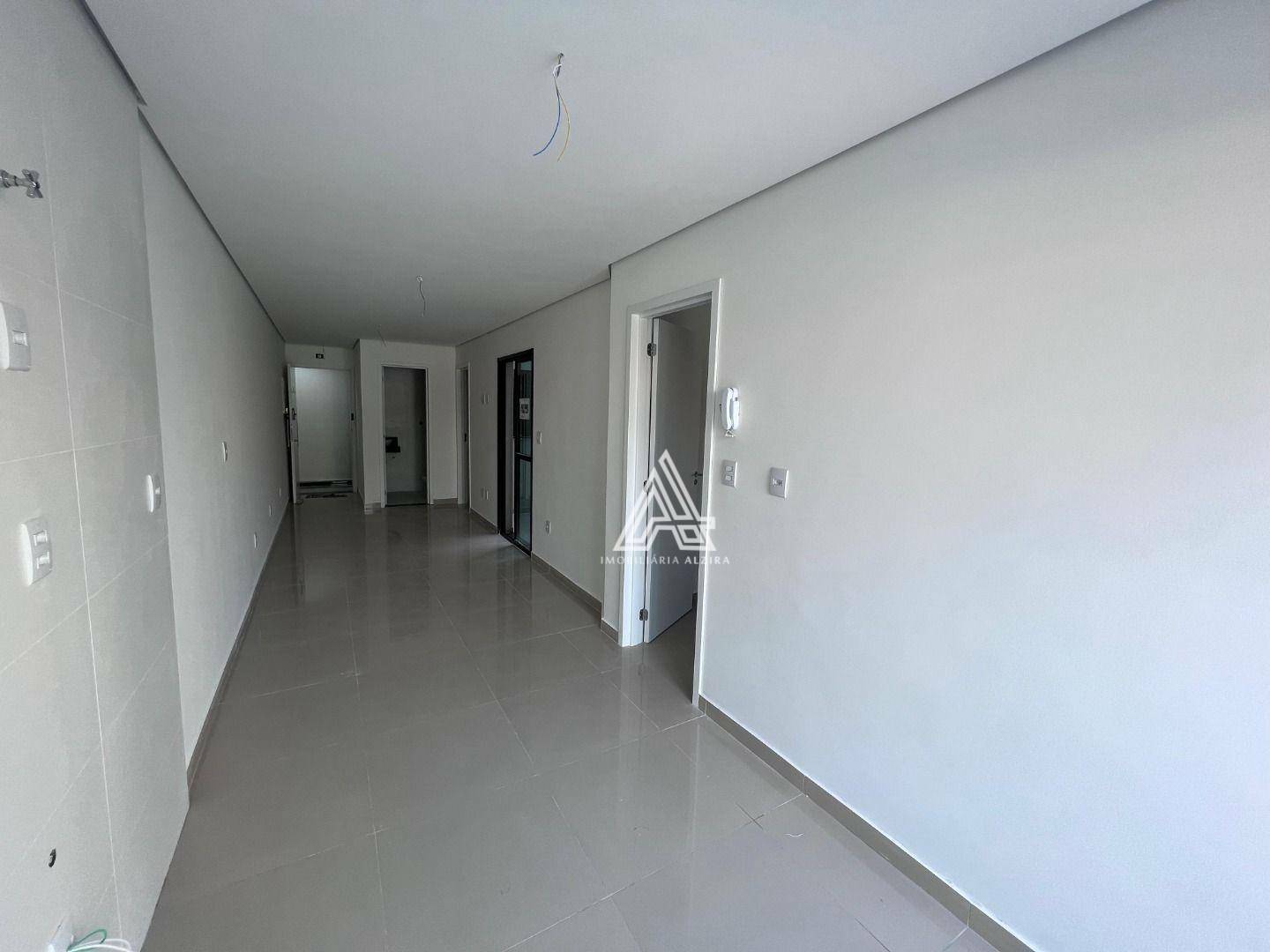 Apartamento à venda com 2 quartos, 60m² - Foto 10