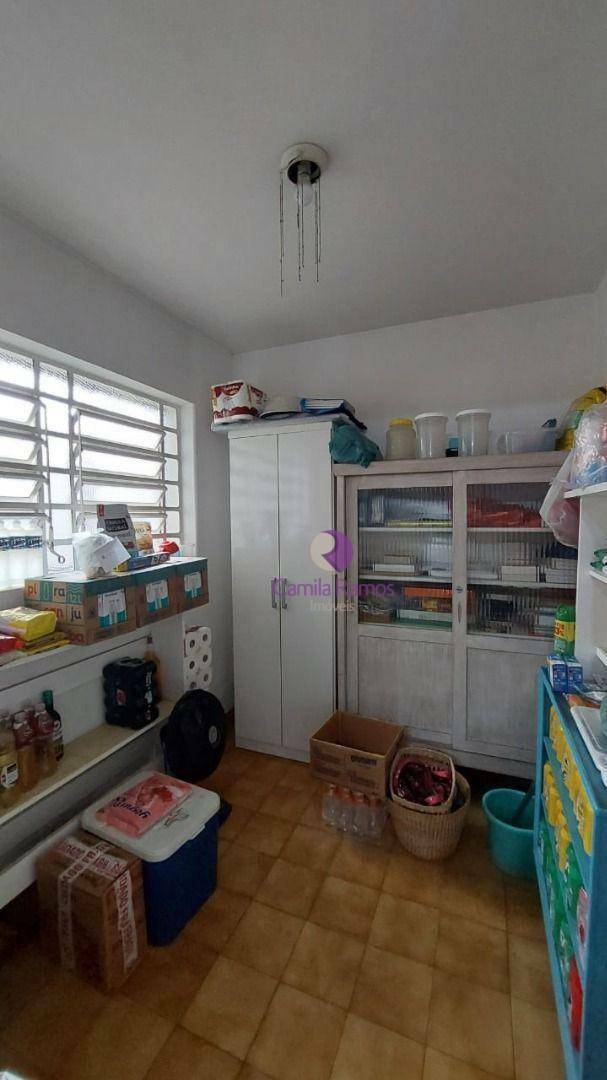 Casa para alugar com 3 quartos, 421m² - Foto 27