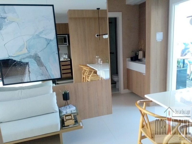 Apartamento à venda com 1 quarto, 34m² - Foto 1