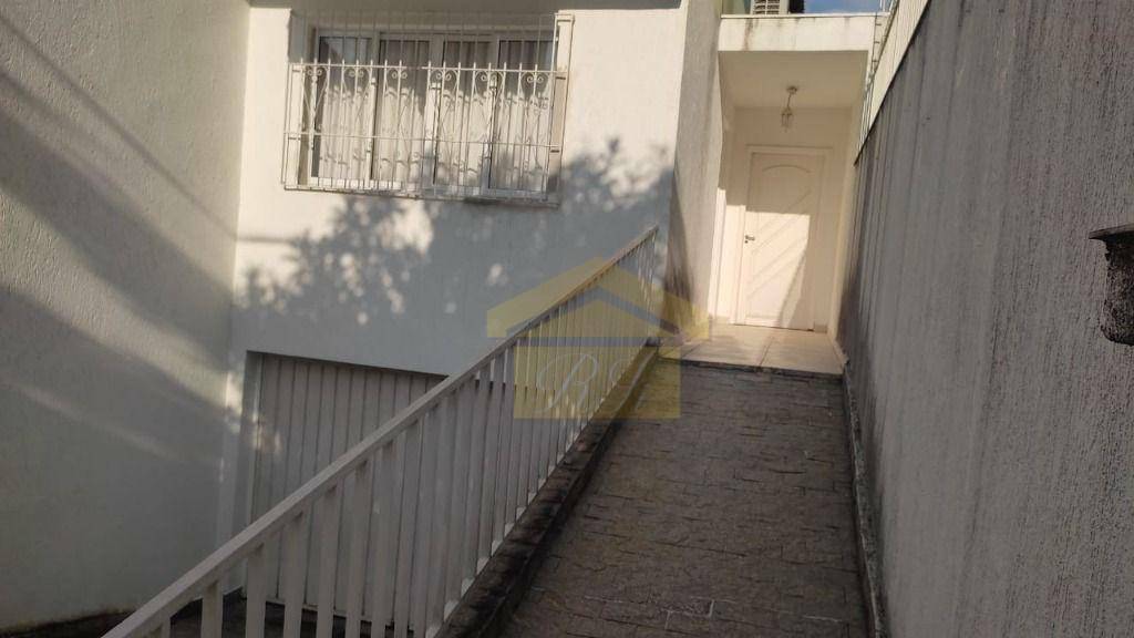 Sobrado à venda com 3 quartos, 194m² - Foto 46