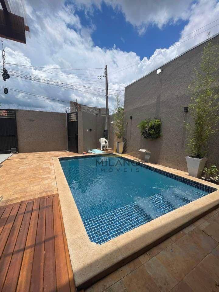 Casa, 3 quartos, 204 m² - Foto 1