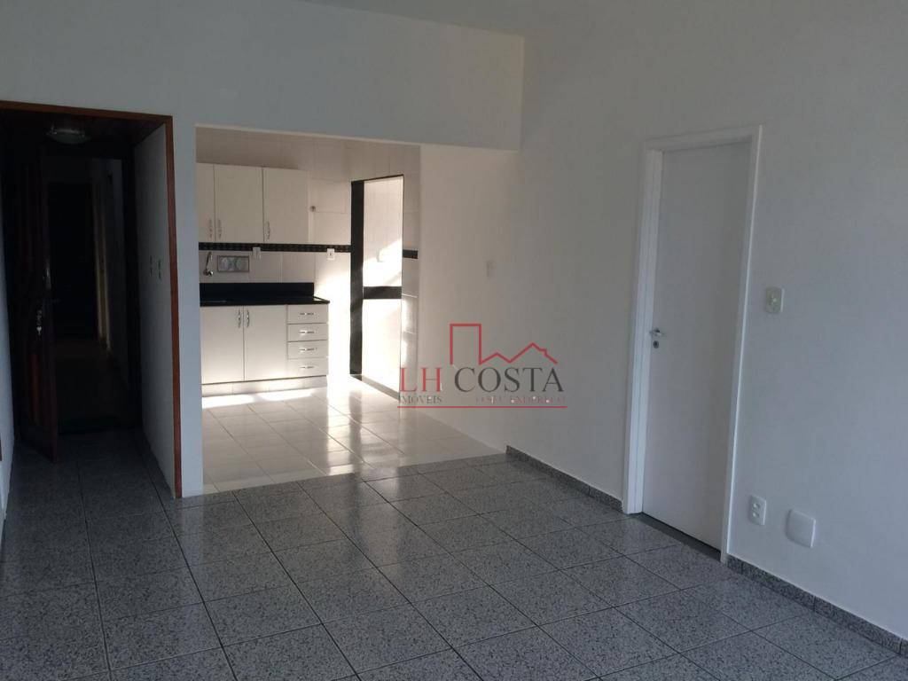 Apartamento à venda com 3 quartos, 110m² - Foto 2