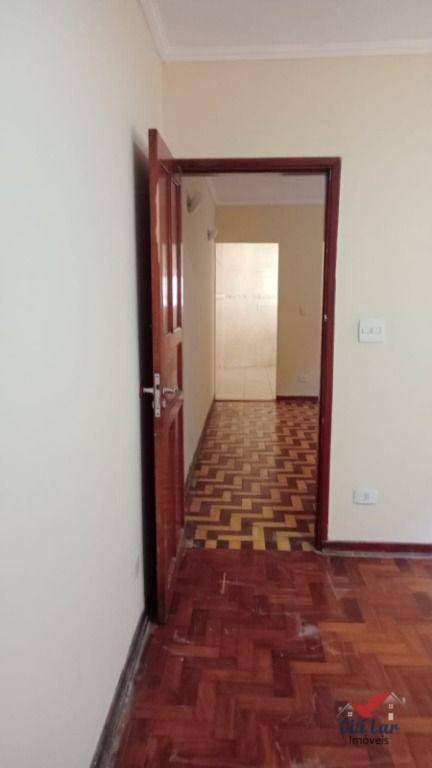 Casa para alugar com 1 quarto, 60m² - Foto 10