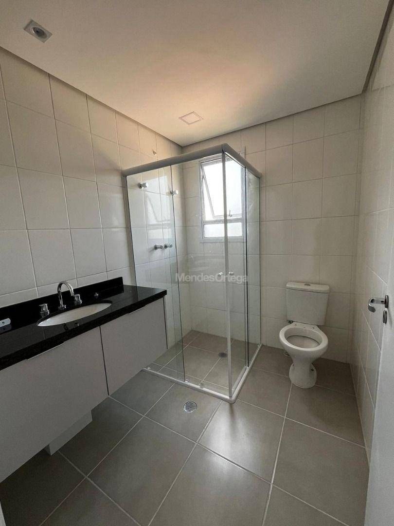 Apartamento para alugar com 2 quartos, 63m² - Foto 7