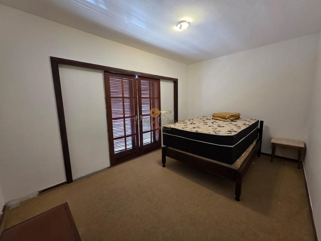 Casa de Condomínio para alugar com 4 quartos, 330m² - Foto 23