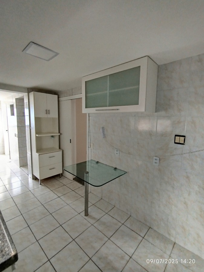 Apartamento para alugar com 3 quartos, 131m² - Foto 37