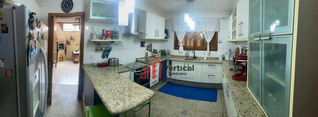 Sobrado à venda com 4 quartos, 250m² - Foto 23