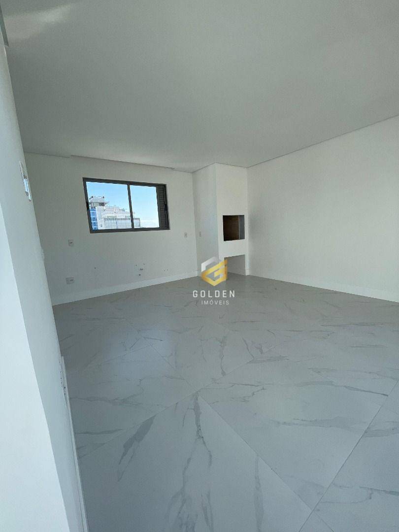 Apartamento à venda com 5 quartos, 321m² - Foto 3