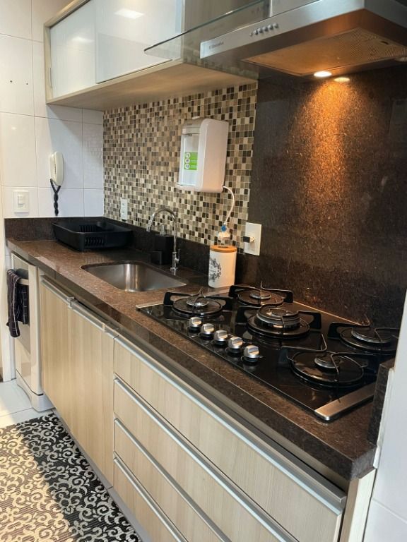 Apartamento à venda com 3 quartos, 95m² - Foto 13