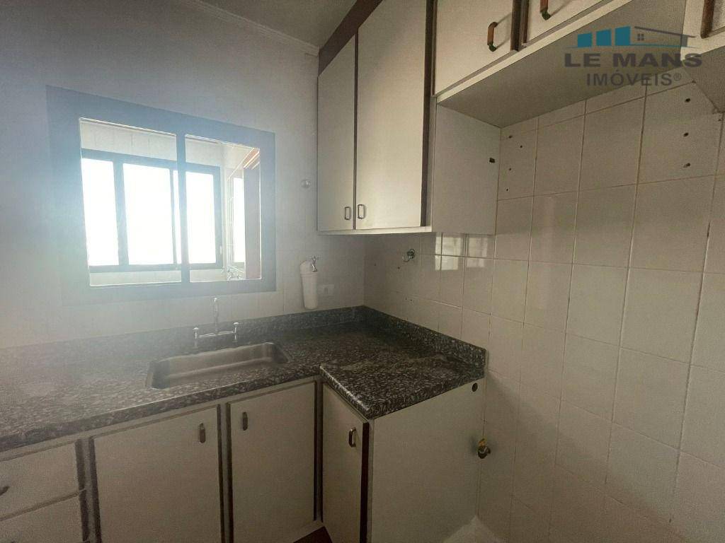 Apartamento à venda com 3 quartos, 103m² - Foto 4