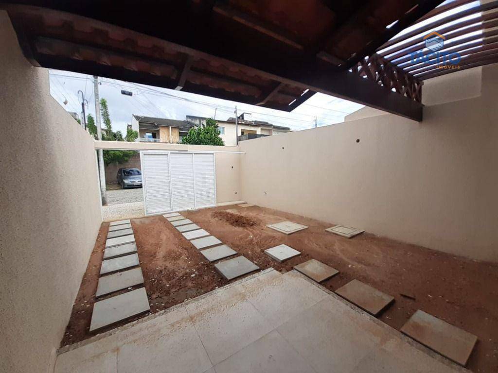 Casa à venda com 3 quartos, 131m² - Foto 3