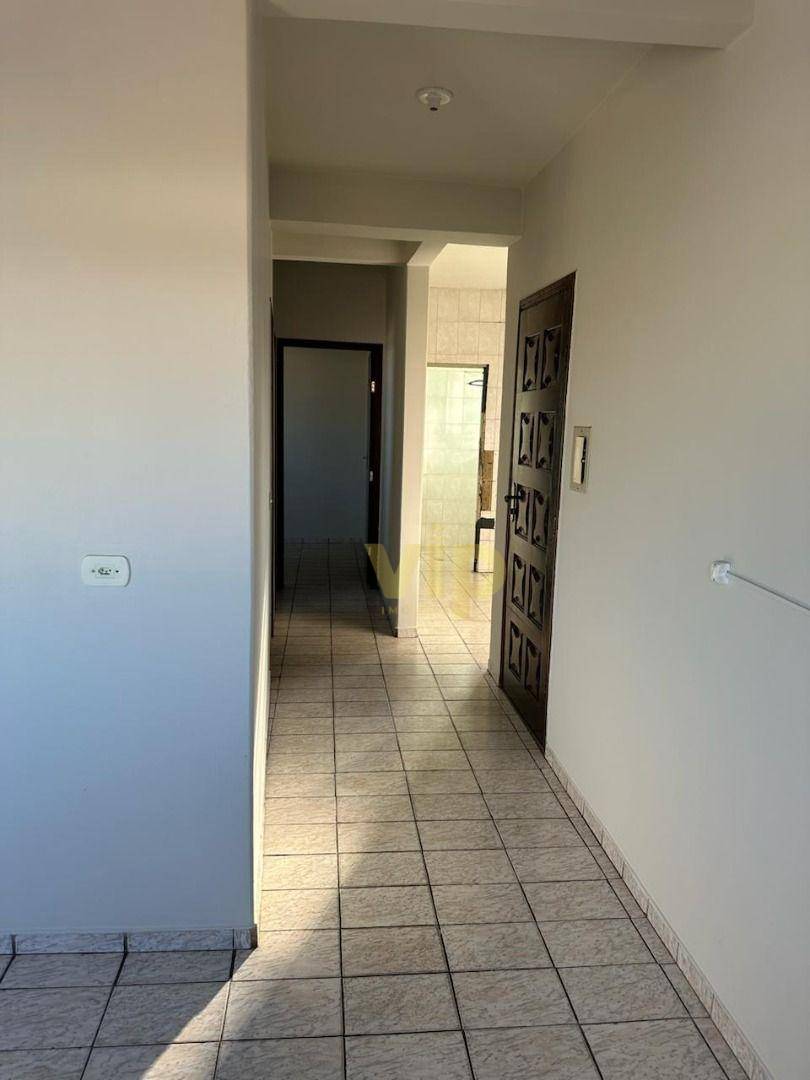 Apartamento à venda com 2 quartos, 70m² - Foto 10