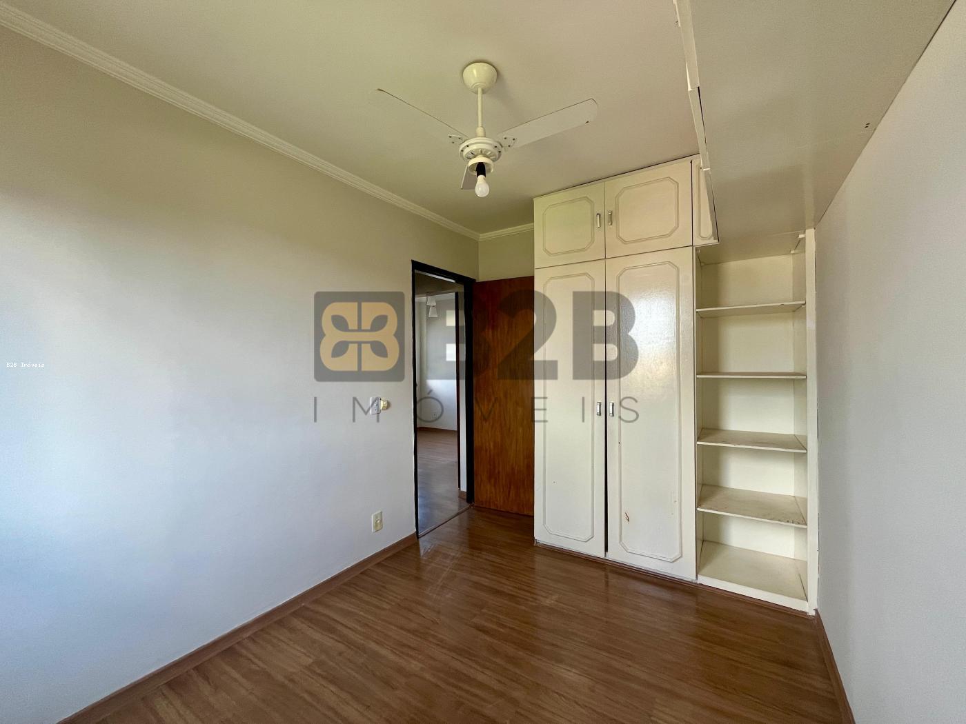 Apartamento à venda com 2 quartos, 72m² - Foto 8