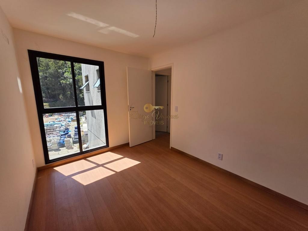 Apartamento à venda com 3 quartos, 76m² - Foto 11