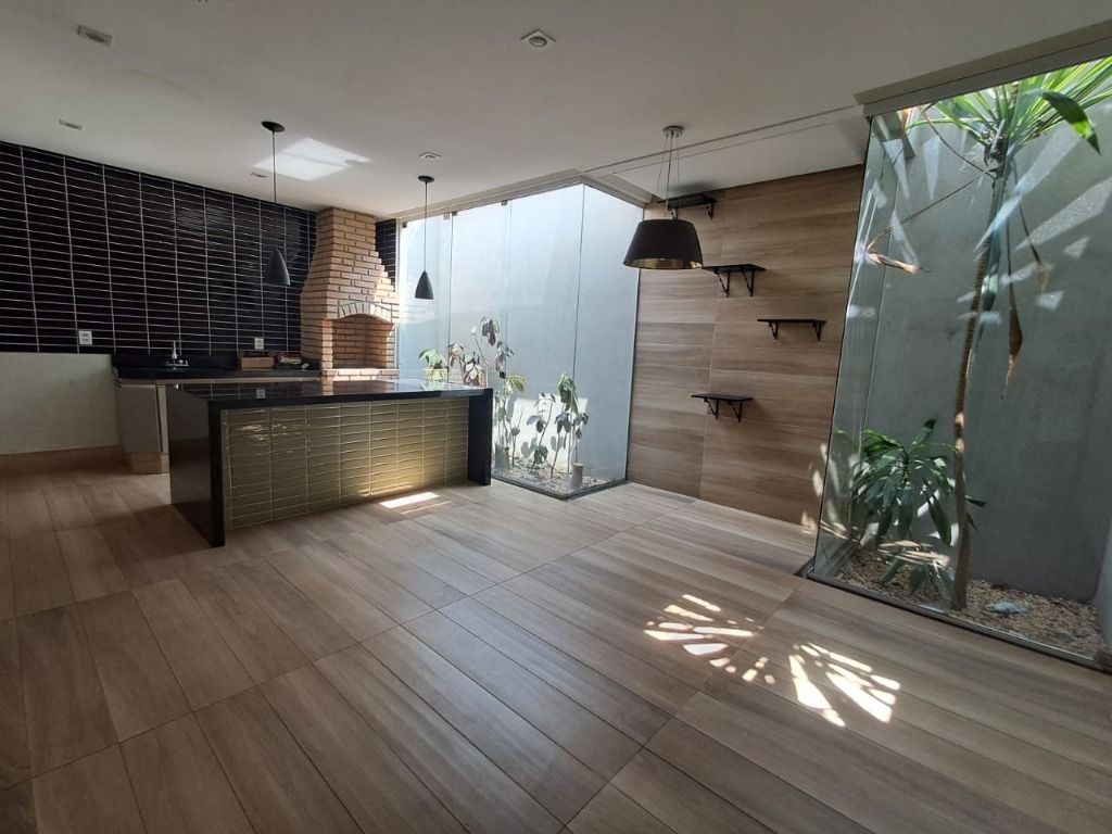 Casa de Condomínio para alugar com 2 quartos, 160m² - Foto 1