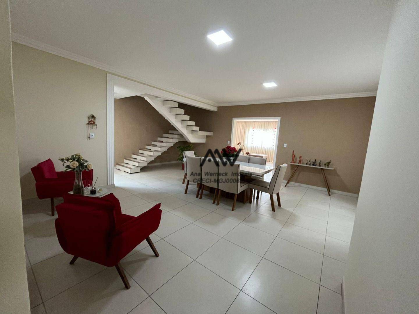Casa à venda com 4 quartos, 344m² - Foto 15