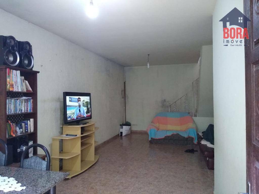 Casa à venda com 3 quartos, 200m² - Foto 7