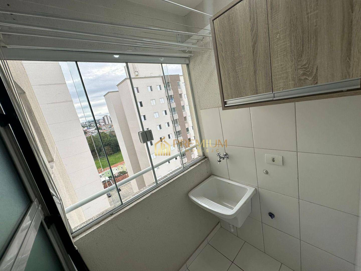 Apartamento à venda com 2 quartos, 65m² - Foto 17