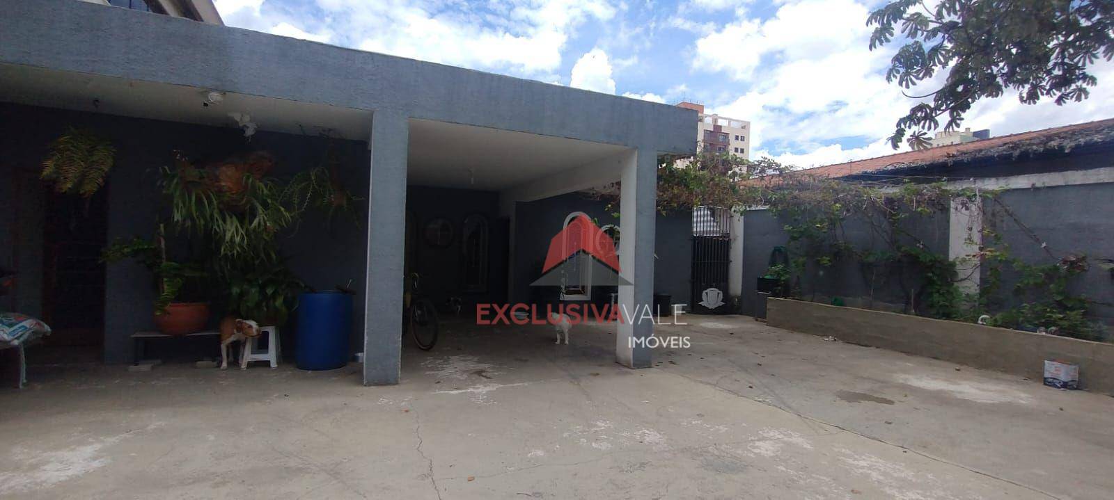 Casa à venda com 5 quartos, 290m² - Foto 4