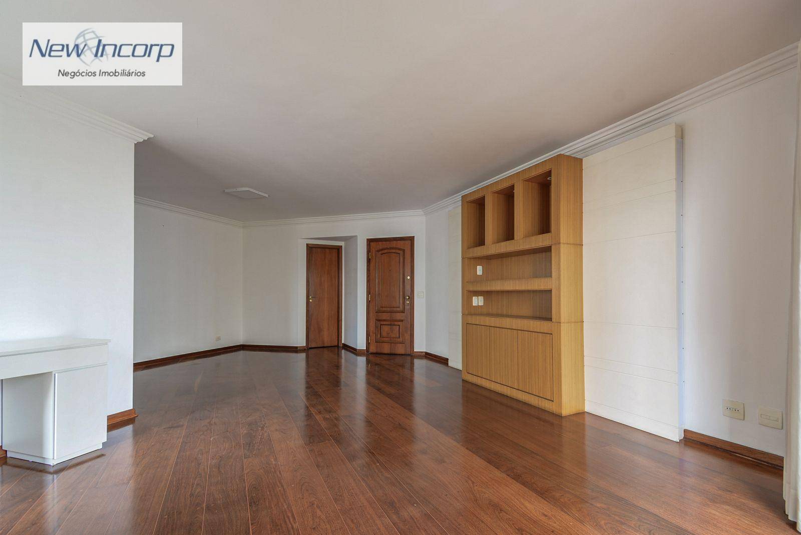 Apartamento à venda com 3 quartos, 178m² - Foto 4